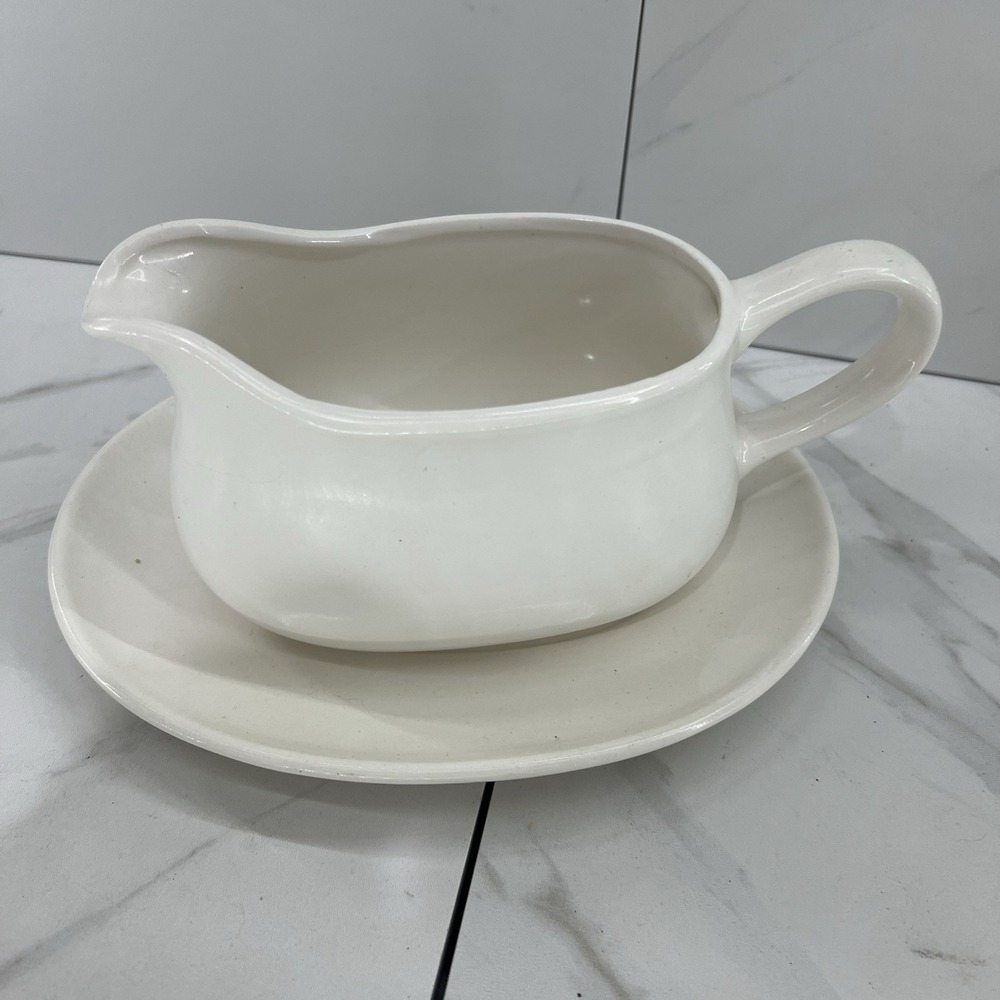 Vtg NEW Sauce Gravy Boat Bowl and Saucer  White Made by Over and Back from Japan